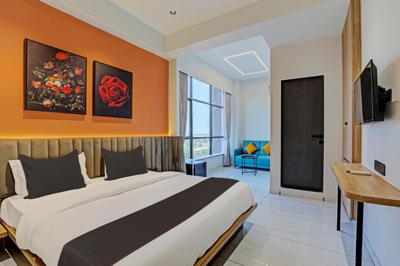 Hotel Lee Platinum Ahmedabad Eksteriør billede