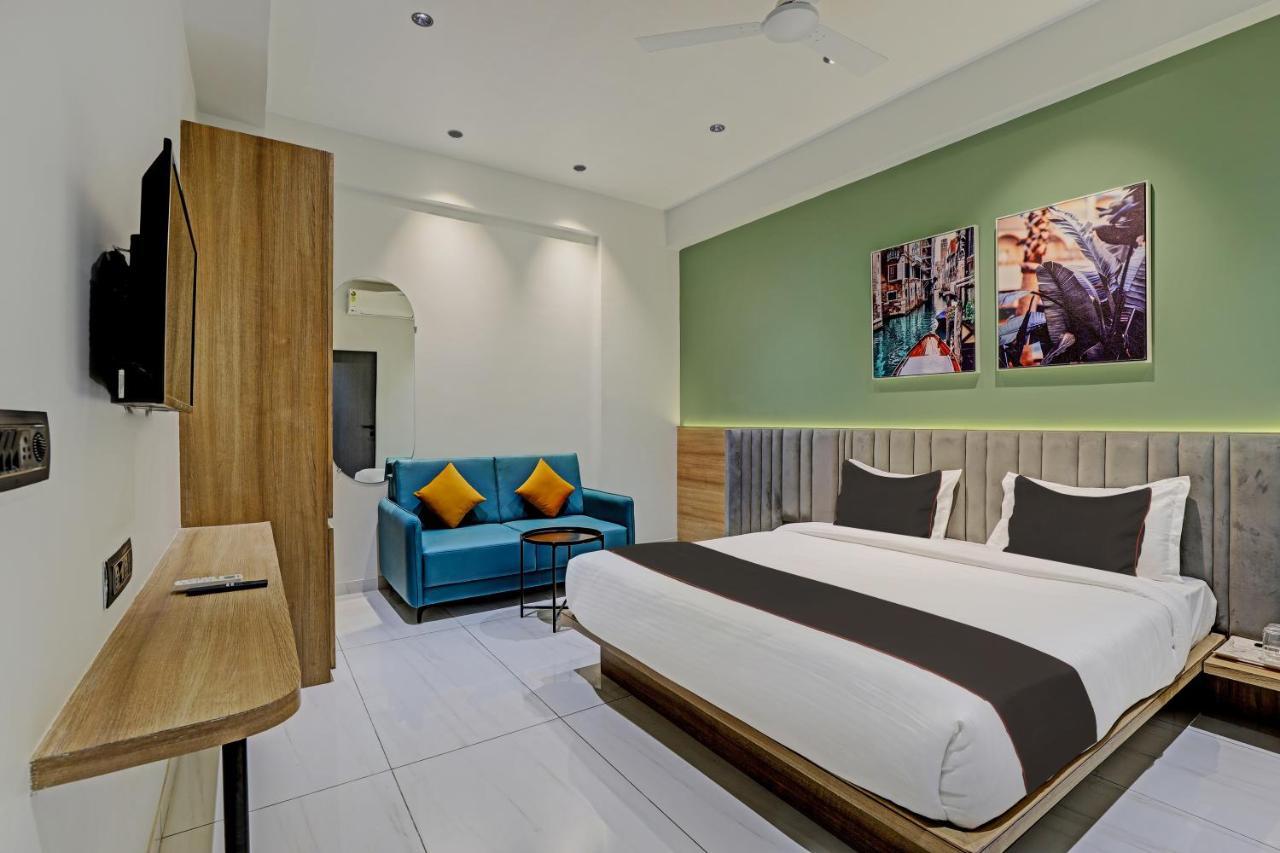 Hotel Lee Platinum Ahmedabad Eksteriør billede